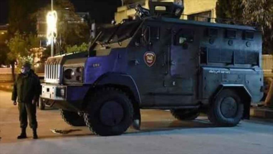 Un vehículo blindado ucraniano en manos de los terroristas sirios.