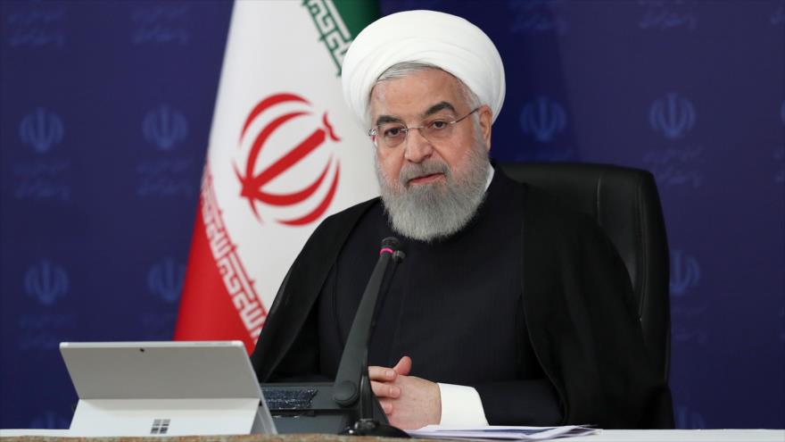 Irán anuncia reinicio “gradual” de actividades tras COVID-19