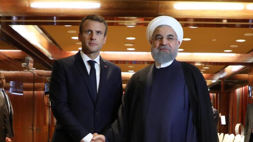 Rohani dialoga con Macron y aborda sanciones sanitarias de EEUU