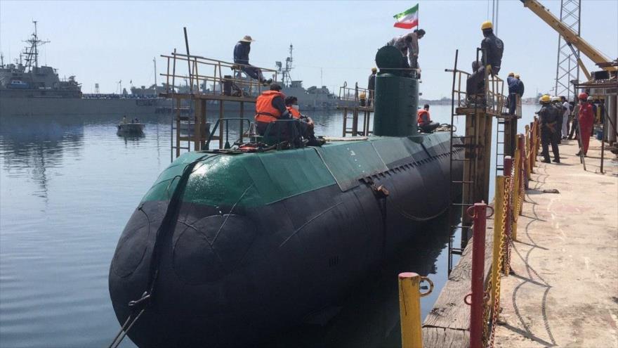 Vídeo: Irán lanza al agua submarino Qadir, de fabricación nacional