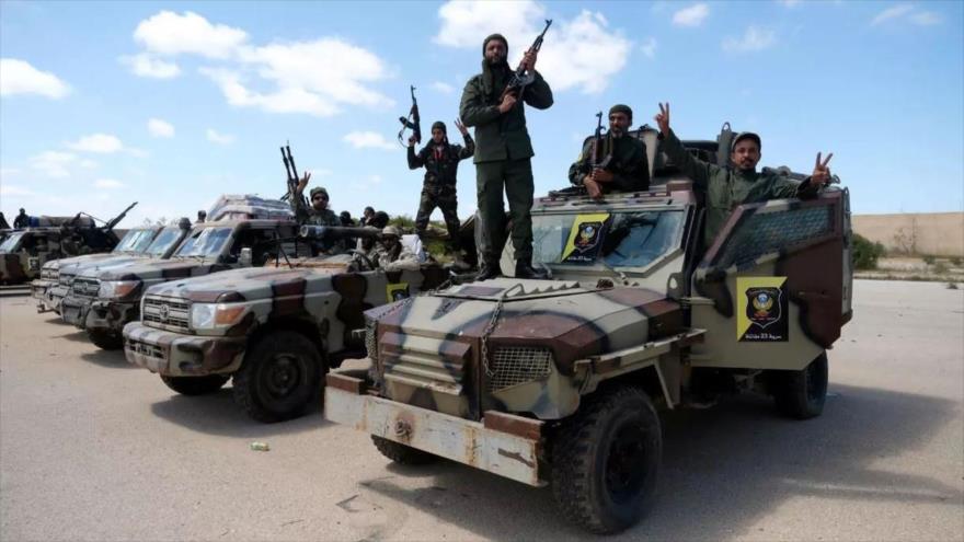 Fuerzas leales al mariscal Jalifa Haftar en la ciudad de Bengasi, este de Libia, 7 de abril de 2019. (Foto: Reuters)