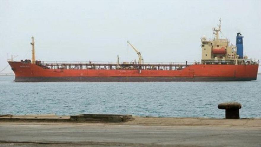 Un buque petrolero cerca de las costas yemeníes.