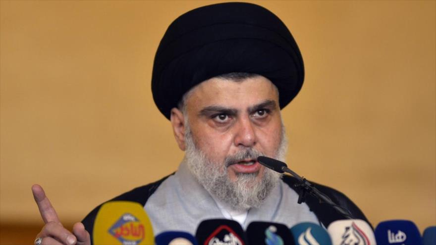 El líder del Movimiento Sadr, Muqtada al-Sadr, Muqtada al-Sadr, en un evento en la ciudad iraquí de Nayaf, 5 de junio de 2019. (Foto: AFP)