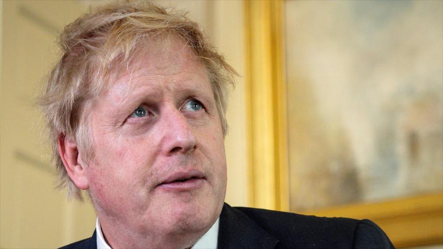 Johnson se recupera entre críticas a ineficacia ante COVID-19 | HISPANTV