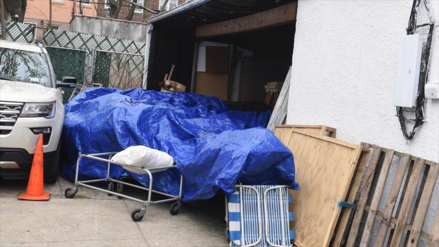 En EEUU apilan los cadáveres en la calle, “no hay más espacio” | HISPANTV