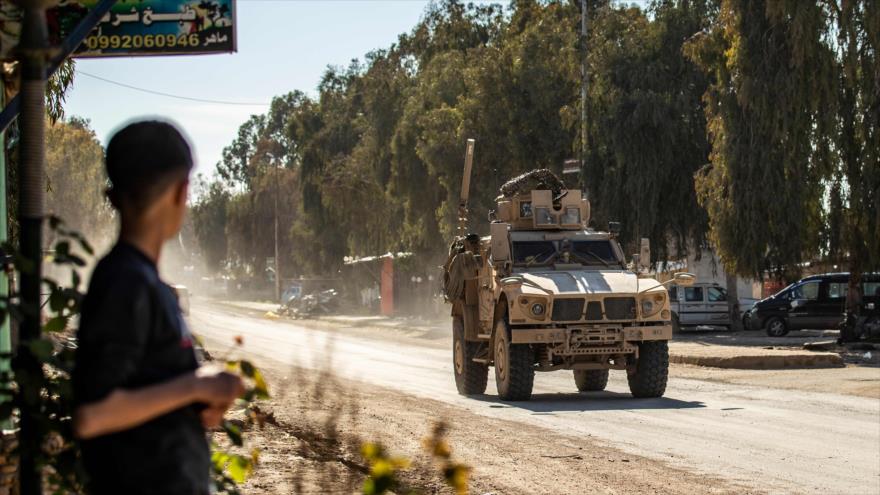 Bloquean paso de convoy militar de EEUU en el noreste de Siria | HISPANTV