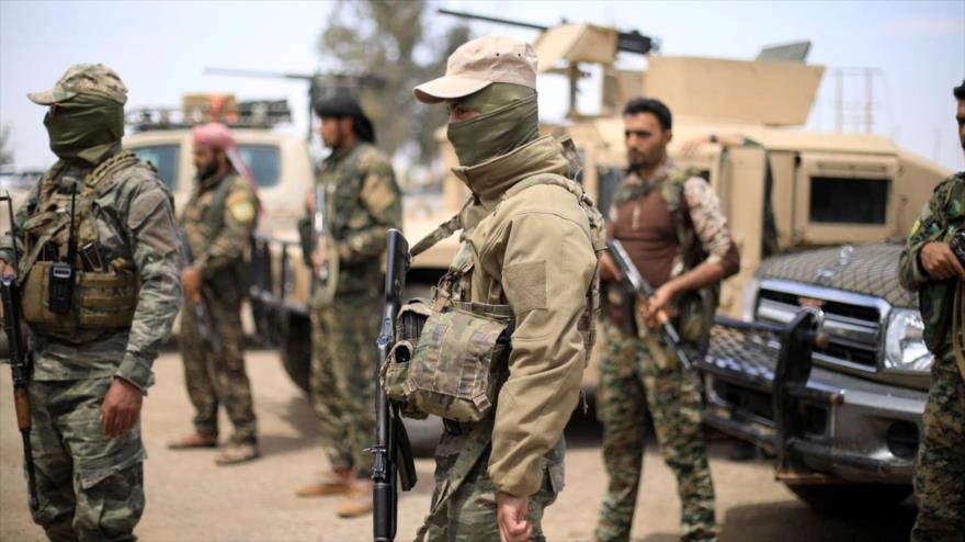 Combatientes de las llamadas Fuerzas Democráticas Sirias (FDS) en la provincia siria de Deir Ezzor, 1 de mayo de 2018. (Foto: Reuters)
