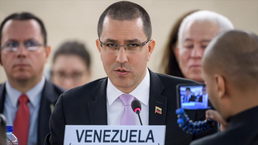 El canciller venezolano, Jorge Arreaza, habla en una sesión del Consejo de Derechos Humanos de la ONU, Ginebra, 12 de septiembre de 2019. (Foto: AFP)