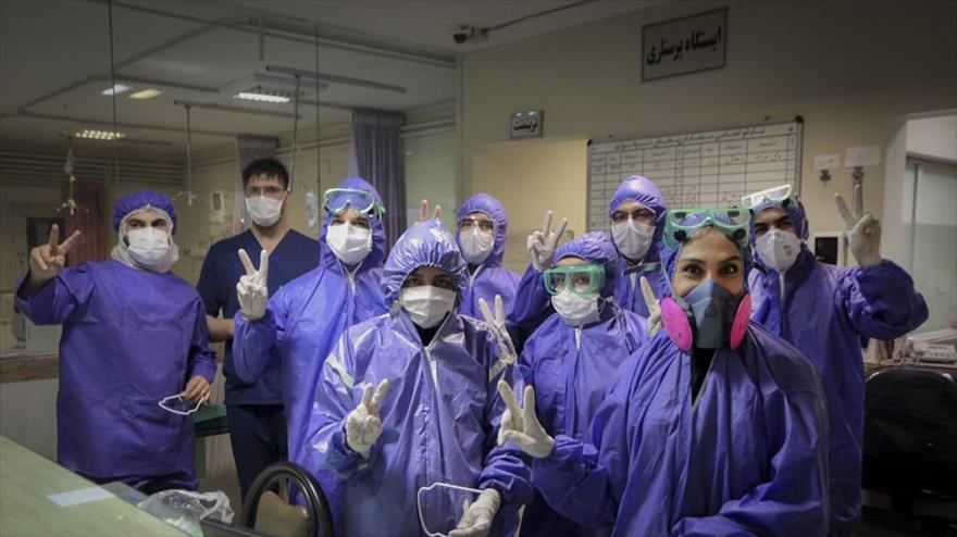 Personal médico de un hospital en la provincia occidental de Hamedán, 25 de abril de 2020. (Foto: Farsnews)