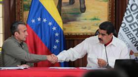 Maduro designa a El Aissami como nuevo ministro de Petróleo