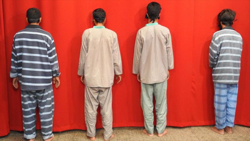 Miembros de un grupo terrorista detenidos por el servicio de la Inteligencia iraní en la provincia de Sistán y Baluchistán (sureste de Irán).