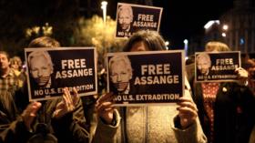 Abogada de Assange: Su vida está en peligro en la cárcel