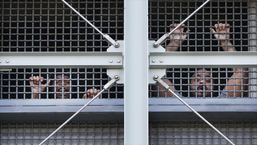 Encarcelados en el Centro Metropolitano de Detención de Brooklyn, Nueva York, 3 de febrero de 2019. (Foto: AP)