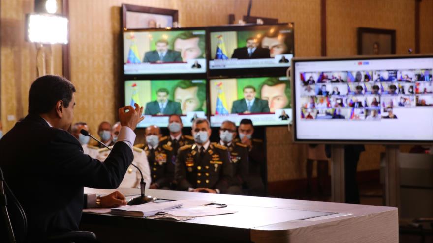 El presidente de Venezuela, Nicolás Maduro, durante una reunión con corresponsales de medios internacionales, Caracas, 6 de mayo de 2020. (Foto: AFP)