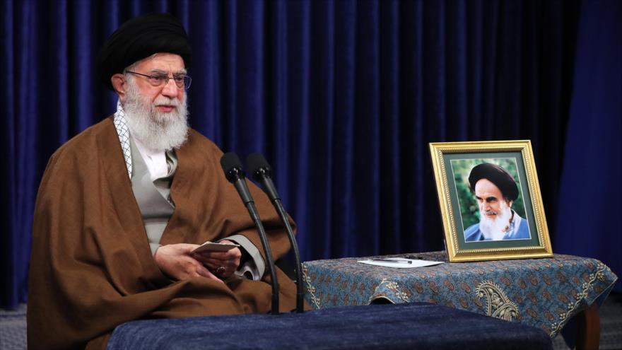 Líder iraní pide investigar el incidente naval en el sur del país | HISPANTV