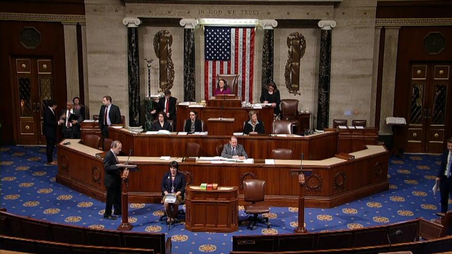 Demócratas rechazan la destitución de Steve Linick por Trump