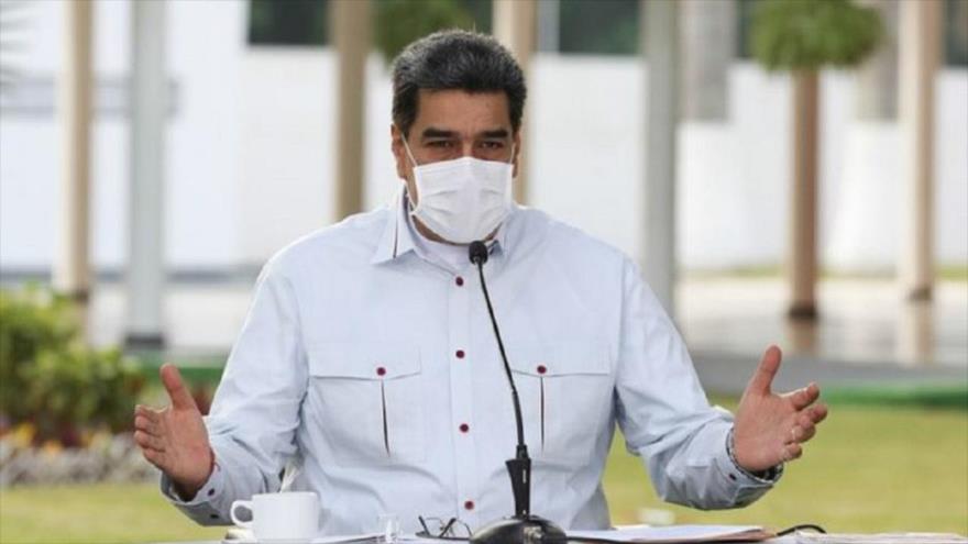 Maduro celebra envío de buques petroleros de Irán a Venezuela