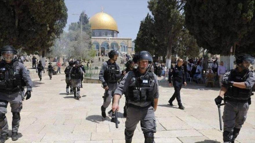 Fuerzas israelíes atacan a musulmanes en rezo de Eid al-Fitr