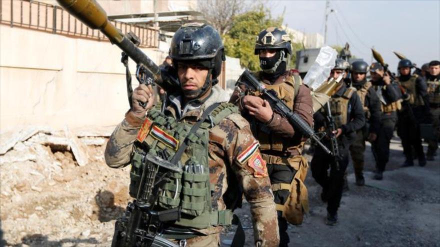 Fuerzas iraquíes durante un enfrentamiento con el grupo terrorista EIIL (Daesh, en árabe) en Mosul, en el norte de Irak. (Foto: Reuters)