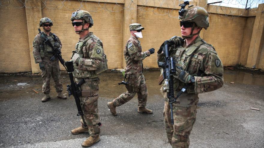 Soldados estadounidenses en una base iraquí en Kirkuk, 29 de marzo de 2020. (Foto: AFP)