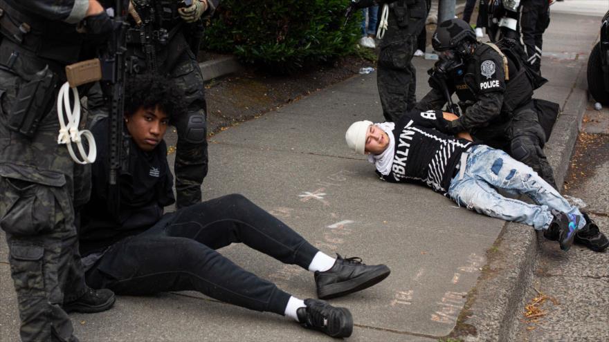 Al menos 4400 detenidos en EEUU en protestas por asesinato de Floyd 