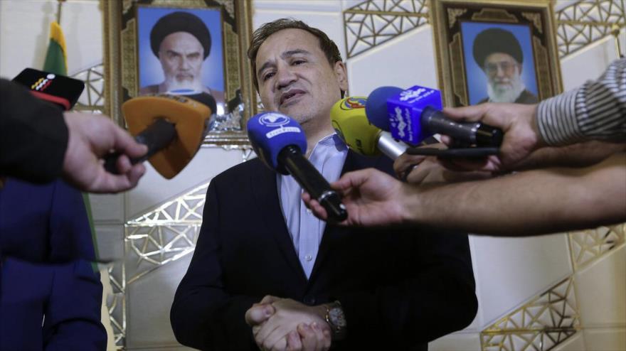 El médico iraní Mayid Taheri tras llegar a Teherán, 8 de junio de 2020.