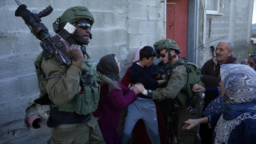Fuerzas israelíes secuestran a 29 palestinos en Cisjordania | HISPANTV