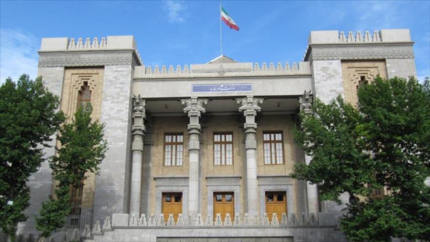 Sede del Ministerio de Asuntos Exteriores de Irán, Teherán (la capital).
