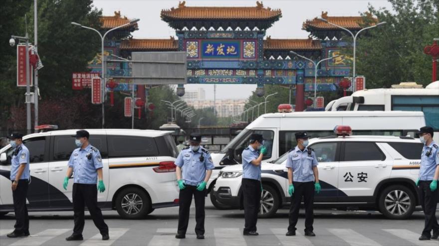 China vuelve a adoptar el confinamiento en 11 barrios de Pekín | HISPANTV
