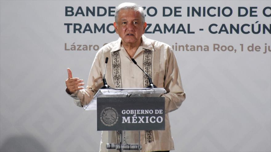 El presidente mexicano, Andrés Manuel López Obrador, habla durante una ceremonia en el estado de Quintana Roo, 1 de junio de 2020. (Foto: AFP)