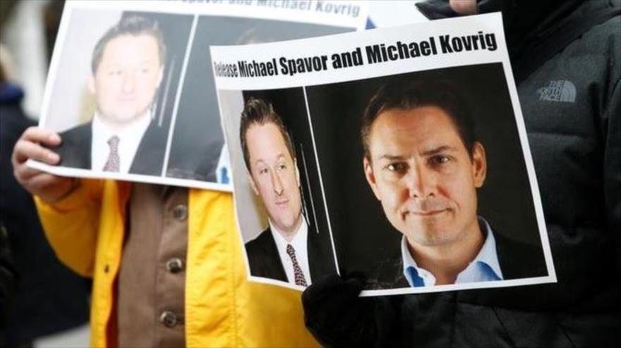 Activistas piden la excarcelación de Michael Spavor (dcha.) y Michael Kovrig.
