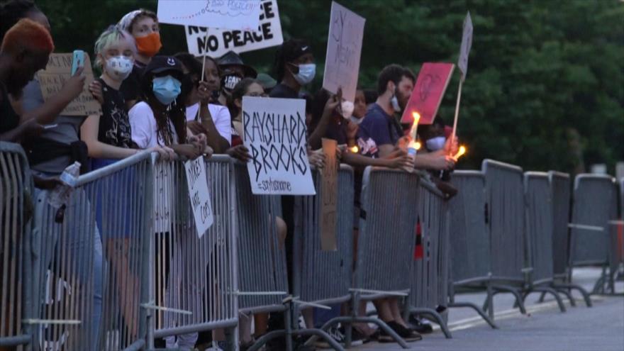 Siguen protestas contra el racismo y la violencia policial en EEUU