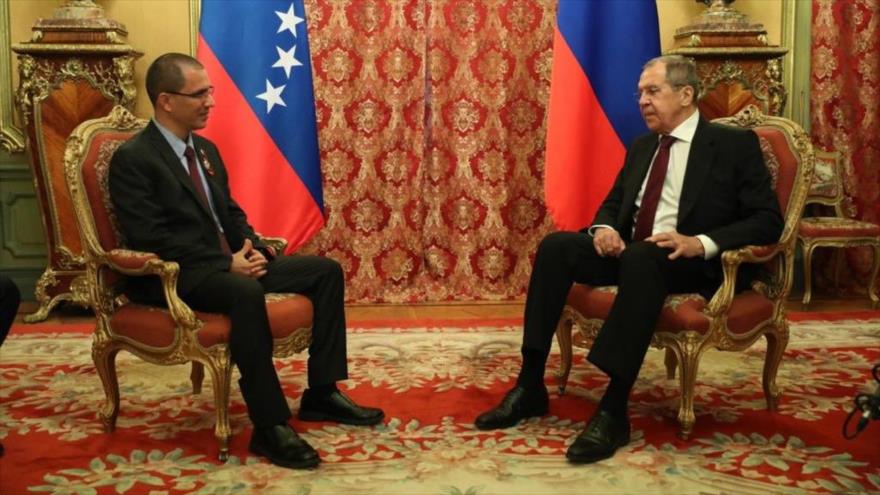 Arreaza asiste a desfile en Moscú y agradece apoyo ruso a Venezuela
