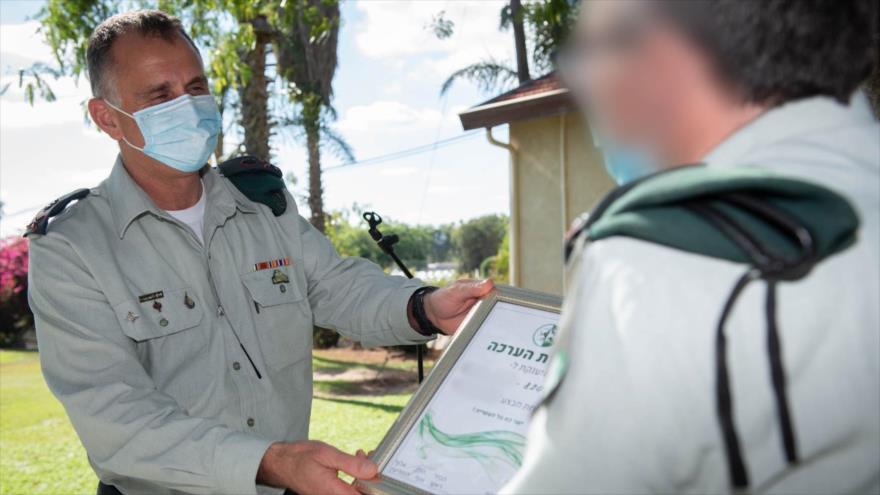 Las tropas israelíes honradas por un ataque cibernético lanzado en mayo contra un puerto de Irán.