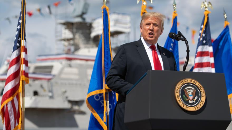 El presidente de EE.UU., Donald Trump, habla durante un discurso de campaña en la ciudad de Marinette (Wisconsin), 25 de junio de 2020. (Foto: AFP)