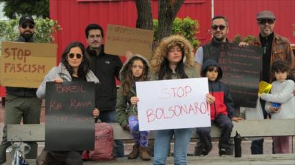 Movilización “Stop Bolsonaro” se realiza en veintena de países