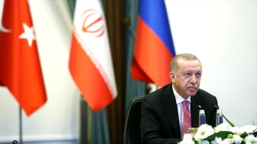 Turquía: Cooperación con Irán y Rusia ha reducido violencia en Siria