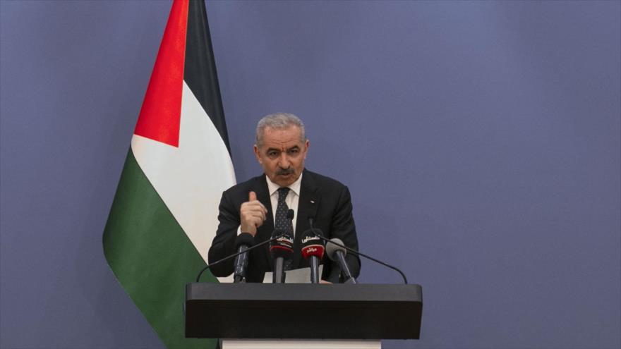 El primer ministro palestino, Muhamad Shtayeh, ofrece una rueda de prensa, Ramalá, Cisjordania, 5 de mayo de 2020. (Foto: AFP)