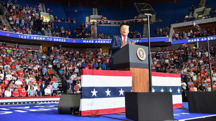 El presidente de EE.UU., Donald Trump, habla en un mitin electoral en la ciudad de Tulsa, 3 de julio de 2020. (Foto: AFP)