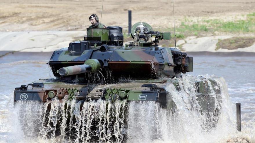 Un tanque Leopard 2 durante un ejercicio militar en Munster, Alemania, mayo de 2019. (Foto: Reuters)