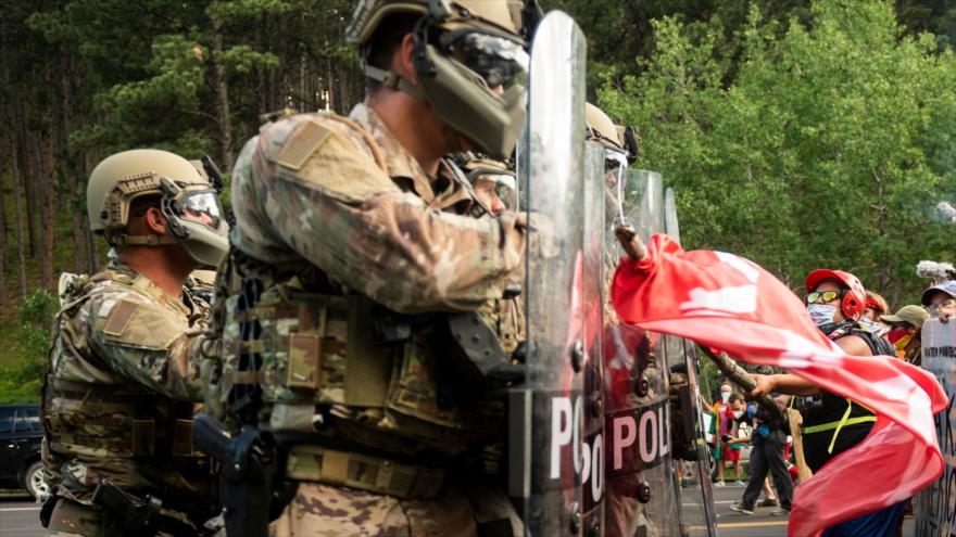 Efectivos de la Guardia Nacional de EE.UU. durante las protestas antirracismo en Dakota del Sur, EE.UU., 3 de julio de 2020. (Foto: AFP)