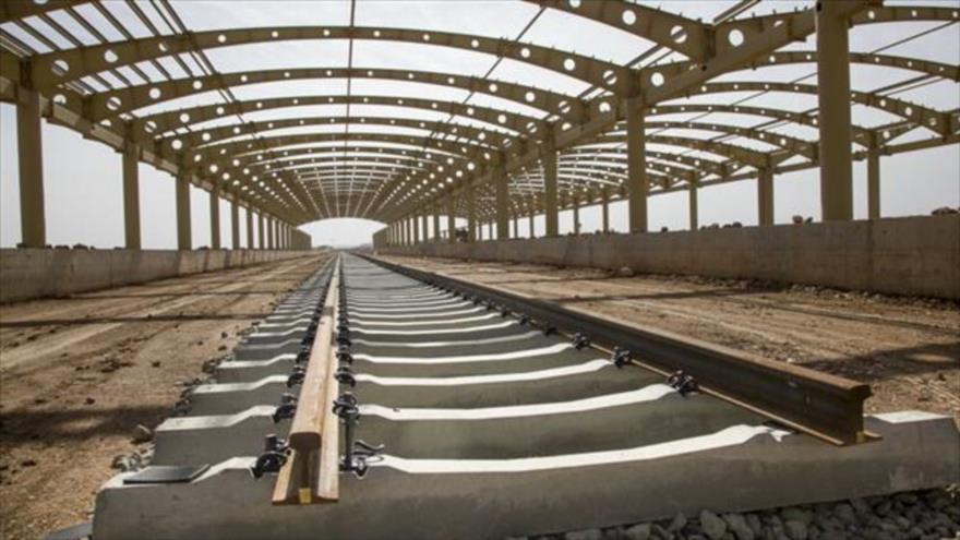 Los preparativos para la construcción de una importante línea ferroviaria con el vecino iraquí.