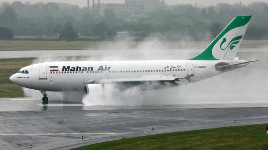 Un avión modelo Airbus A310, de la aerolínea iraní Mahan.