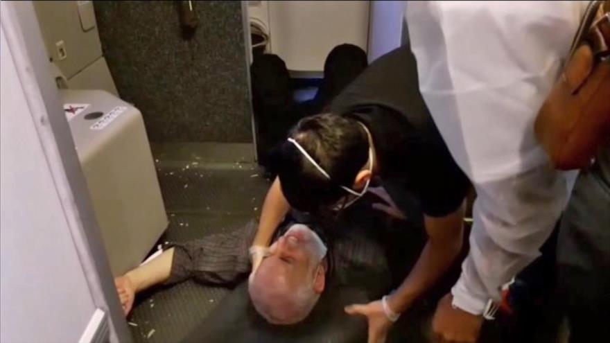 Un pasajero del vuelo 1152 de Mahan Air que resultó herido tras el acoso de cazas estadounidenses.