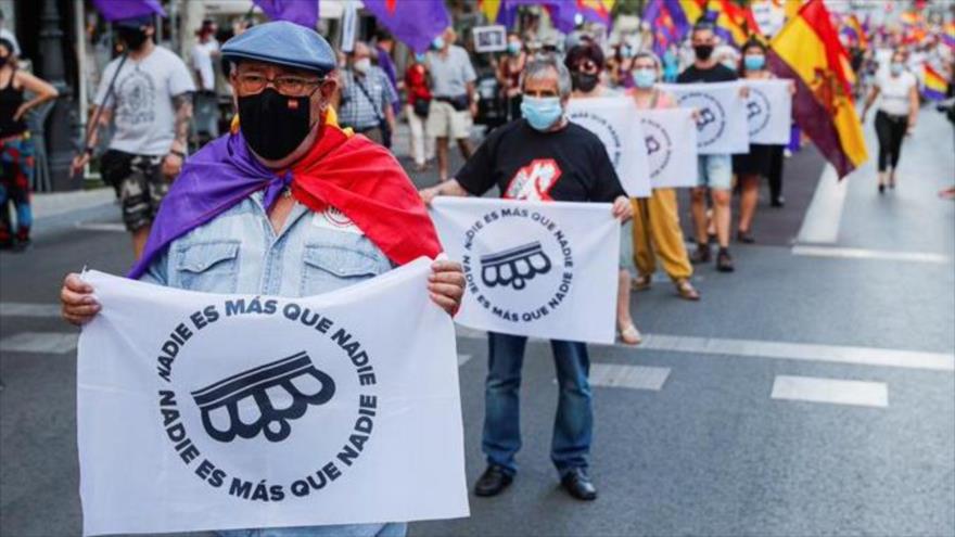 Protestan en España contra la monarquía corrupta y antidemocrática | HISPANTV