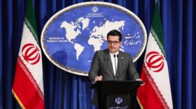 Irán sobre acoso a su avión civil: Haremos que EEUU se arrepienta