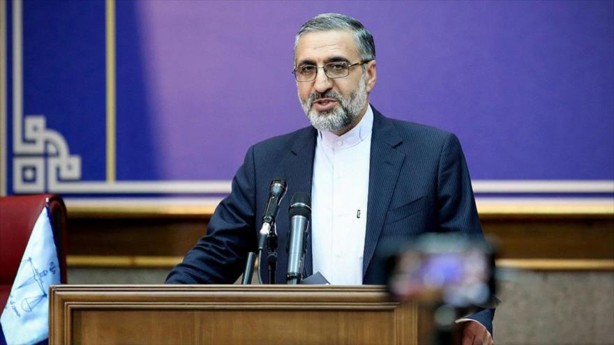 El portavoz del Poder Judicial de Irán, Qolam Hosein Esmaili, durante una rueda de prensa en Teherán, la capital.