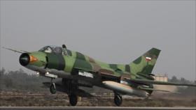Caza iraní Su-22 bombardea sus blancos con éxito en el Golfo Pérsico