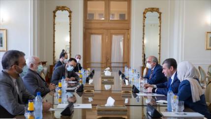 Irán insiste en reforzar cooperación de largo plazo con Rusia