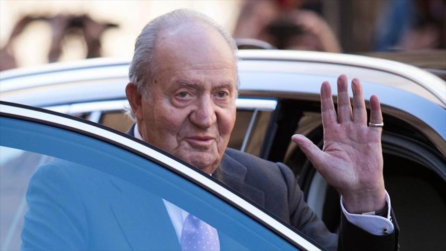Rey Juan Carlos I deja España en medio de pesquisa por corrupción